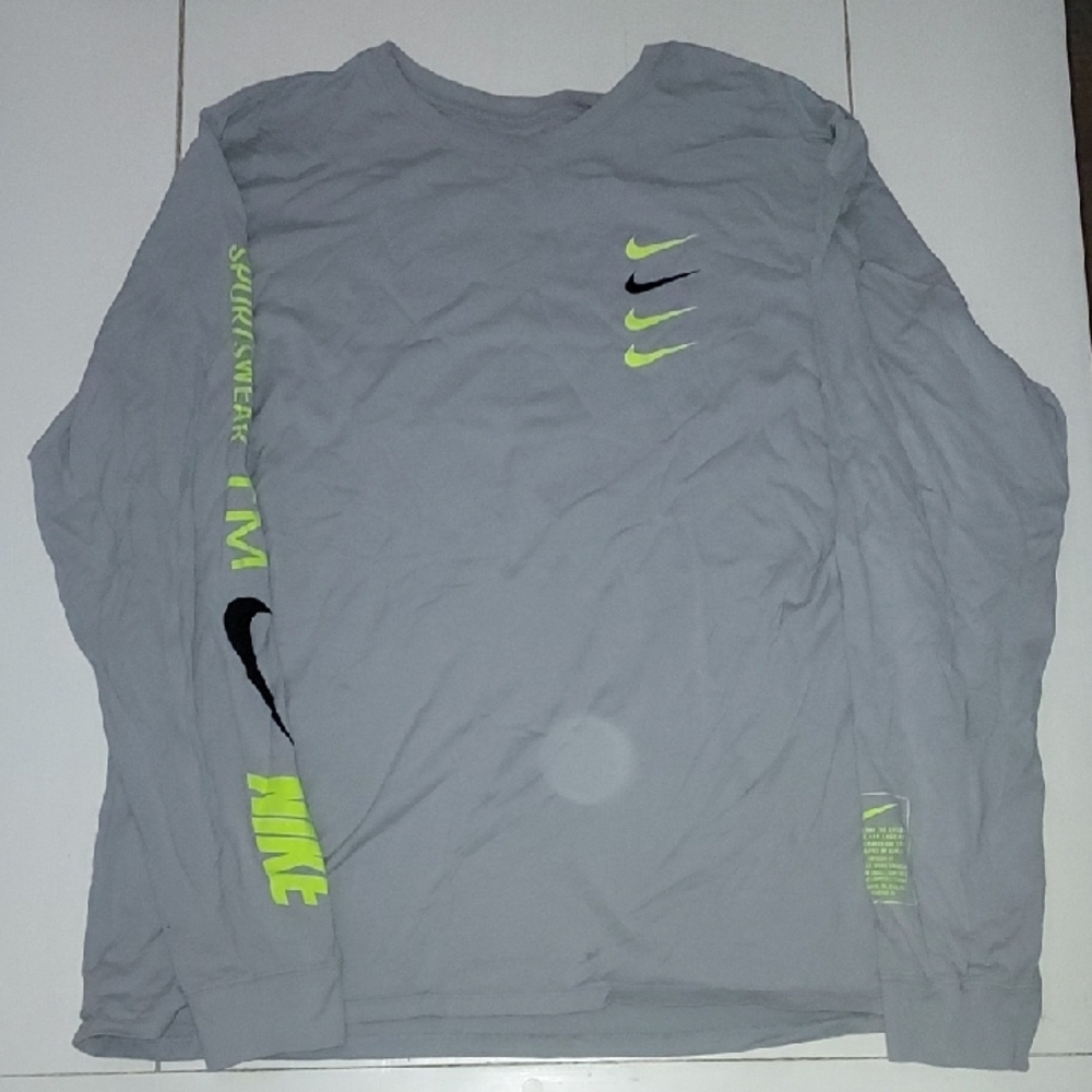 Nike Gray Long Sleeve Men's Shirt